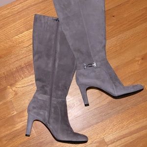 Knee high zip up suede heels with leather lining